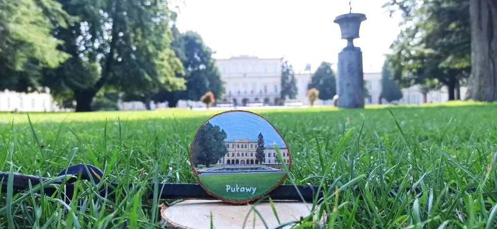 Malarstwo akrylowe na drewnie, praca pozioma z galerii Kreatywnego Kącika